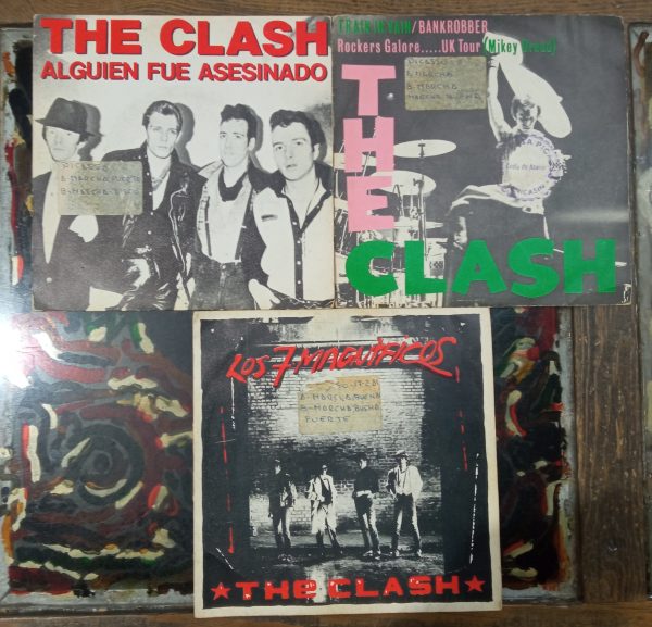 3 singles de vinilo de The Clash.